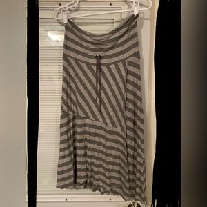 Athleta women’s small faux wrap skirt